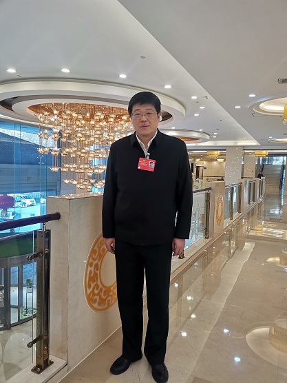 省政協(xié)委員、團(tuán)省委副書記魯鎮(zhèn)（記者 李彥(1094515)-20240209095852.jpg