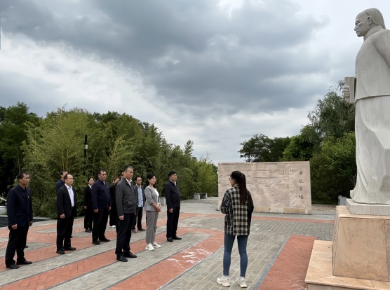 1717636152211716.jpg (圖片新聞2)永壽縣政協(xié)開(kāi)展廉政教育活動(dòng)(1211135)-20240606085538.jpg