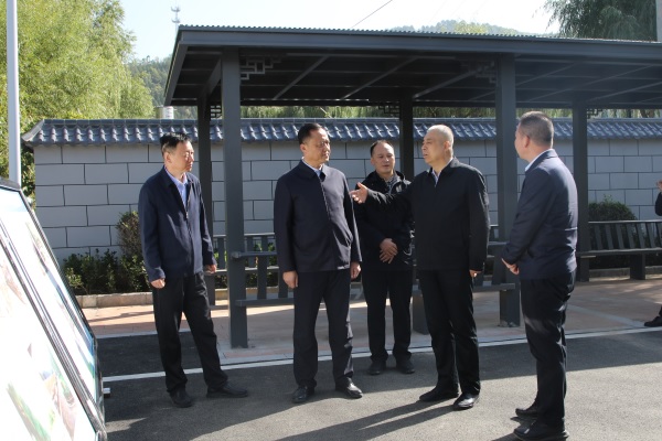 1730941389314175.jpg 王寧崗在丹鳳縣開展全市深化“三個(gè)年”活動(dòng)(1345344)-20241107085832.jpg