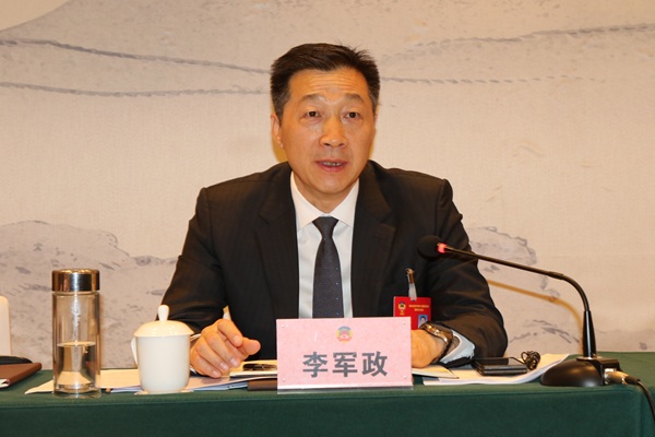 1739926257944332.jpg 渭南市政協(xié)黨組書記李軍政。_張望榮__攝(1460520)-20250219085009.jpg