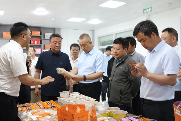 1740537568113689.jpg 市政協圍繞綠色食品產業鏈推進工作進行協商(1467369)-20250226095903.JPG