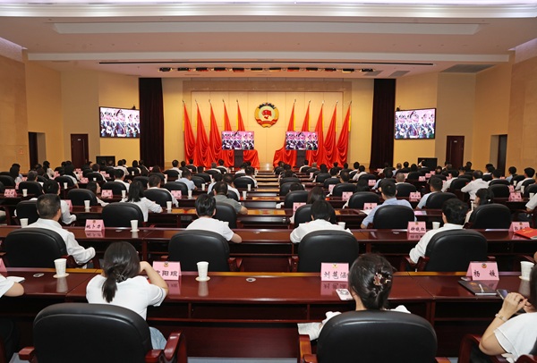 9月3日，省政協機關組織觀看九三閱兵儀式(1690636)-20250904084331 - 副本.jpg